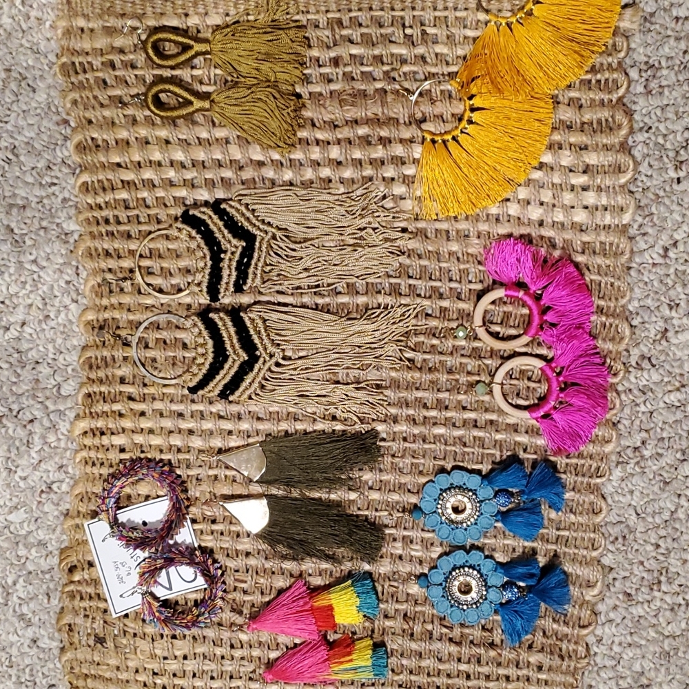 Tassel earrings lot😍